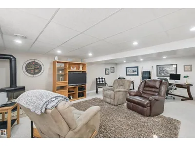 11439 144 AV NW NW photo 24