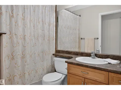 1524 37B AV NW photo 29