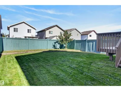 1524 37B AV NW photo 43