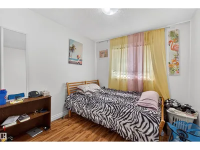 9007 169 AV NW photo 22