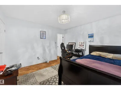 9007 169 AV NW photo 24