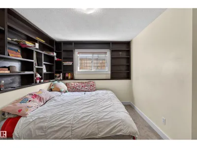9007 169 AV NW photo 32