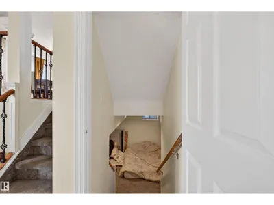 9007 169 AV NW photo 35
