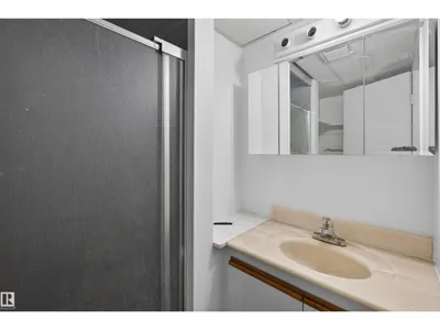 9007 169 AV NW photo 42