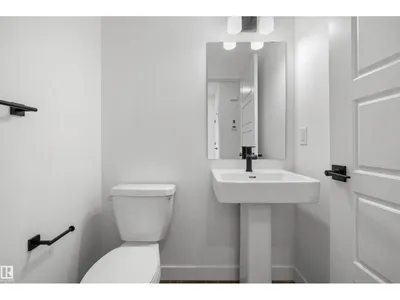 19111 20 AV NW photo 4
