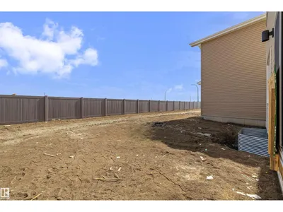 19111 20 AV NW photo 43