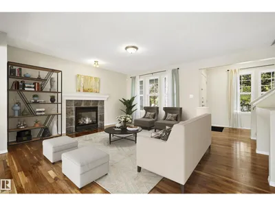 7903 12 AV SW SW photo 8