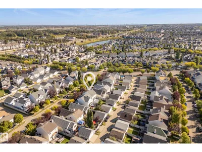 7903 12 AV SW SW photo 34