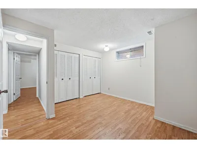 11102 11A AV NW photo 33