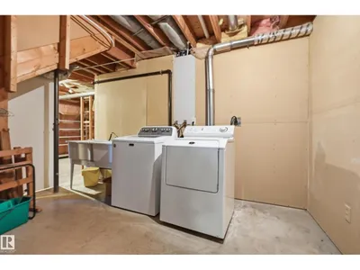 11102 11A AV NW photo 37