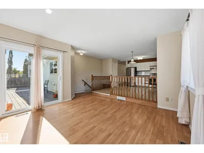 11102 11A AV NW photo 5