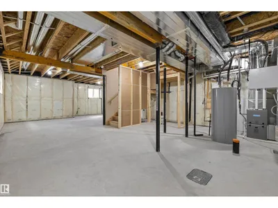 2523 210 ST NW photo 45