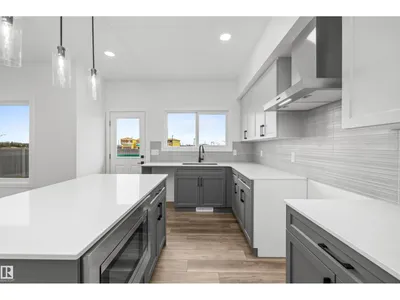 19115 20 AV NW photo 22