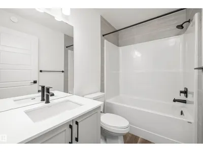 19115 20 AV NW photo 27