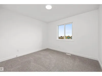 19115 20 AV NW photo 31