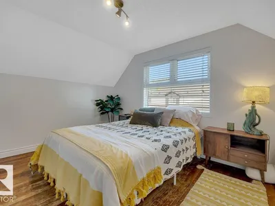 12130 123 ST NW photo 27