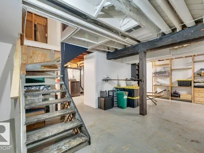 12130 123 ST NW photo 34