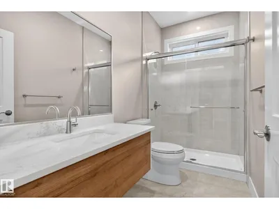 9736 73 AV NW photo 16