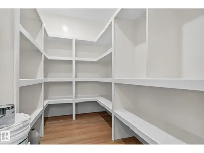 9736 73 AV NW photo 24