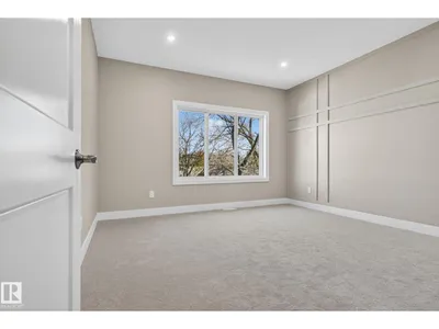 9736 73 AV NW photo 29