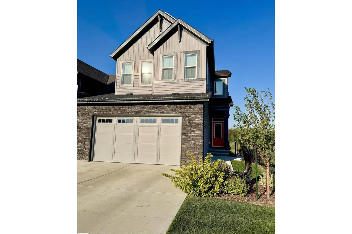 7135 EDGEMONT WY NW exterior