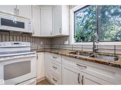 10606 25A AV NW photo 25