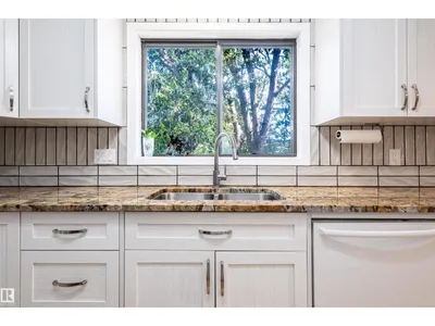 10606 25A AV NW photo 26