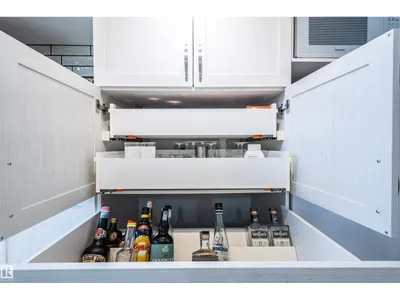 10606 25A AV NW photo 32