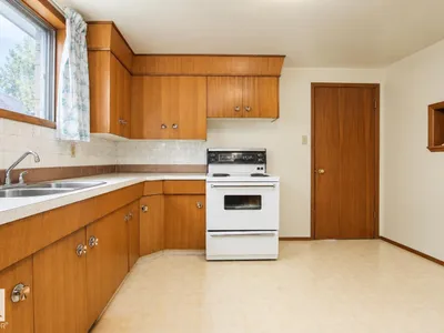 10339 80 street NW photo 27