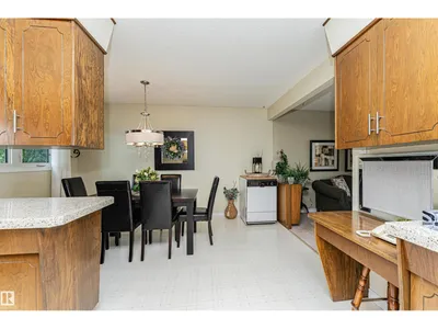 11419 149 AV NW photo 13