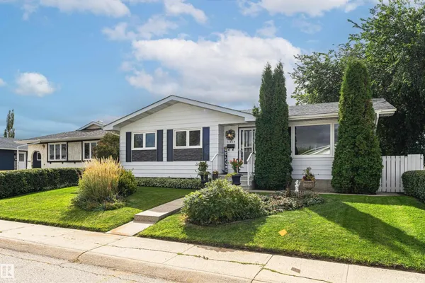 11419 149 AV NW photo 2