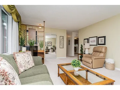 11419 149 AV NW photo 7