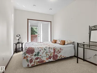 29 OAKDALE PL photo 44