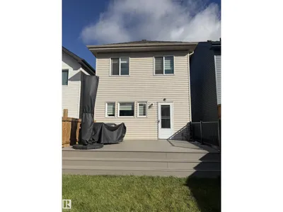 6283 176 AV NW photo 28