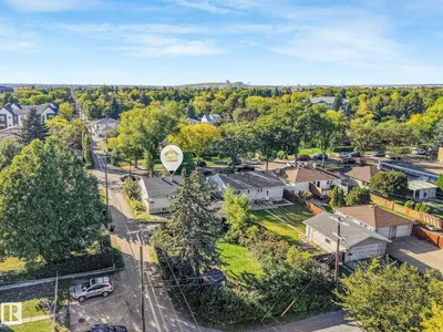 11507 135 ST NW photo 42