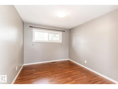 10551 53 AV NW NW photo 14