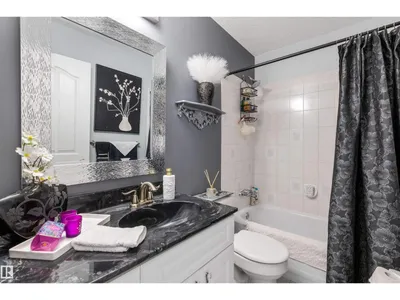 58 HARCOURT CR photo 17