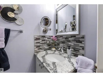58 HARCOURT CR photo 25