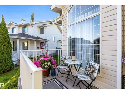 58 HARCOURT CR photo 4