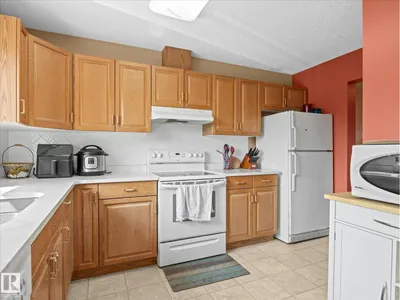 #15 11717 9B AV NW photo 9