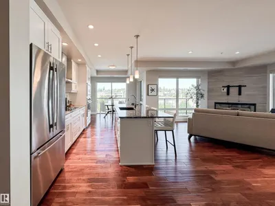 #620 200 BELLEROSE DR photo 6