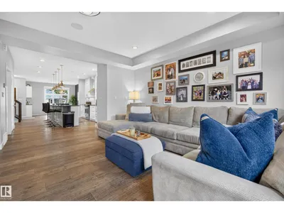 11018 122 ST NW photo 16