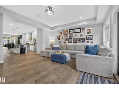 11018 122 ST NW photo 15