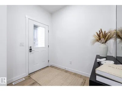 15768 7 ST NE photo 4