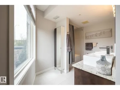 #122 5151 Windermere BV SW photo 25