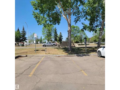 #201 17467 98A AV NW photo 29