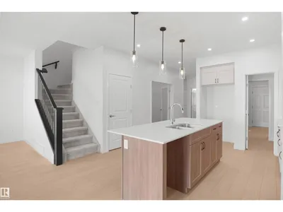 956 17 AV NW photo 15