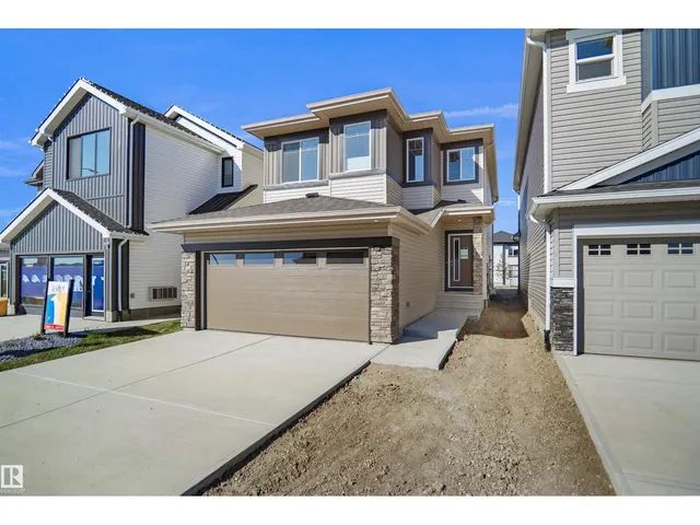 956 17 AV NW, Edmonton