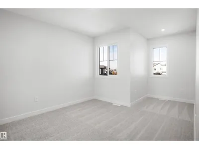 1631 11 AV NW photo 32
