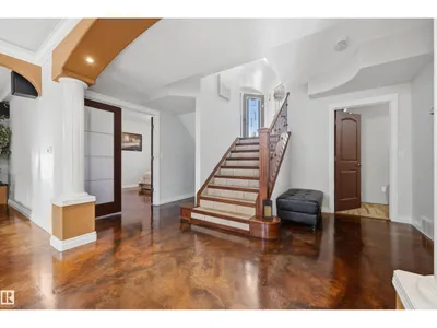 10819 175 AV NW photo 41